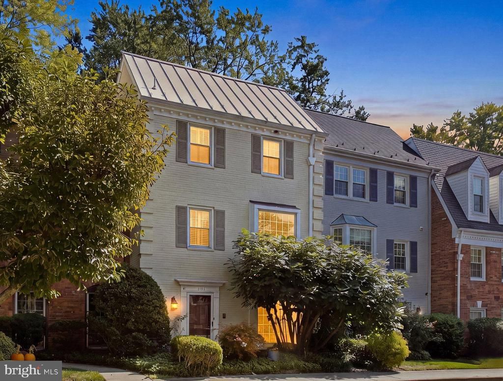 1107 Wimbledon Drive, McLean, VA 22101 Main Photo