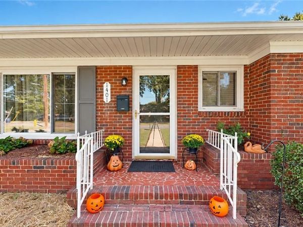 1401 Eldorada Road, Winston-Salem, NC 27103