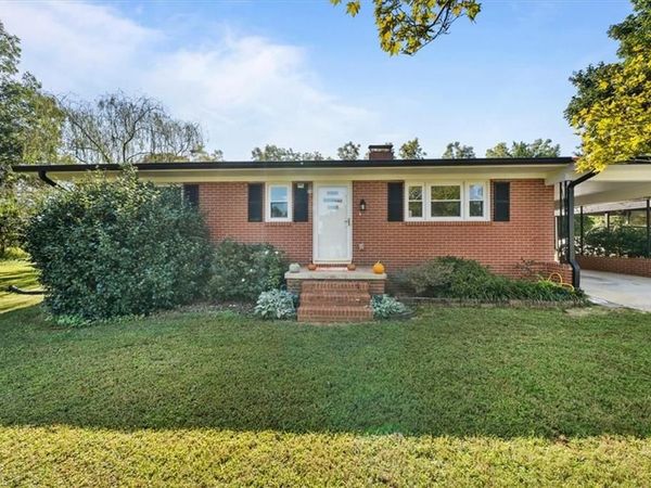 334 Beane Road, Seagrove, NC 27341