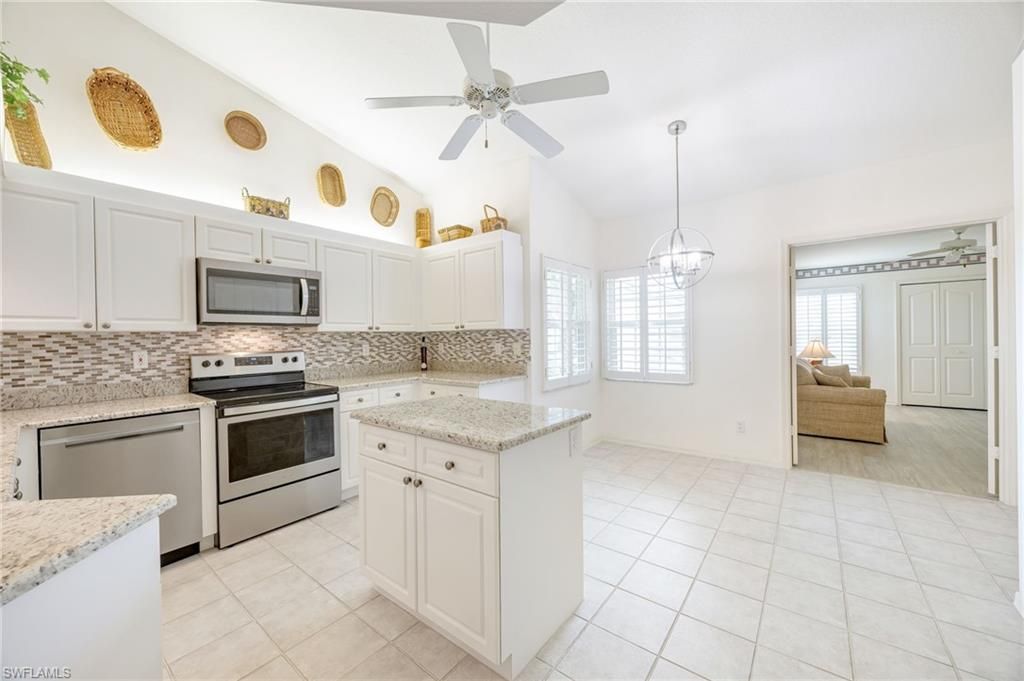 13060 Hamilton Harbour Dr , Unit H11, Naples, FL 34110 Photo