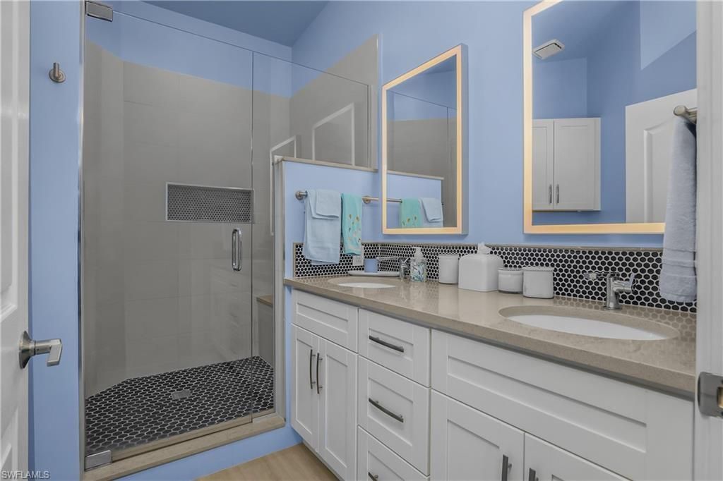 13131 Castle Harbour Dr, Unit M7, Naples, FL 34110 Photo