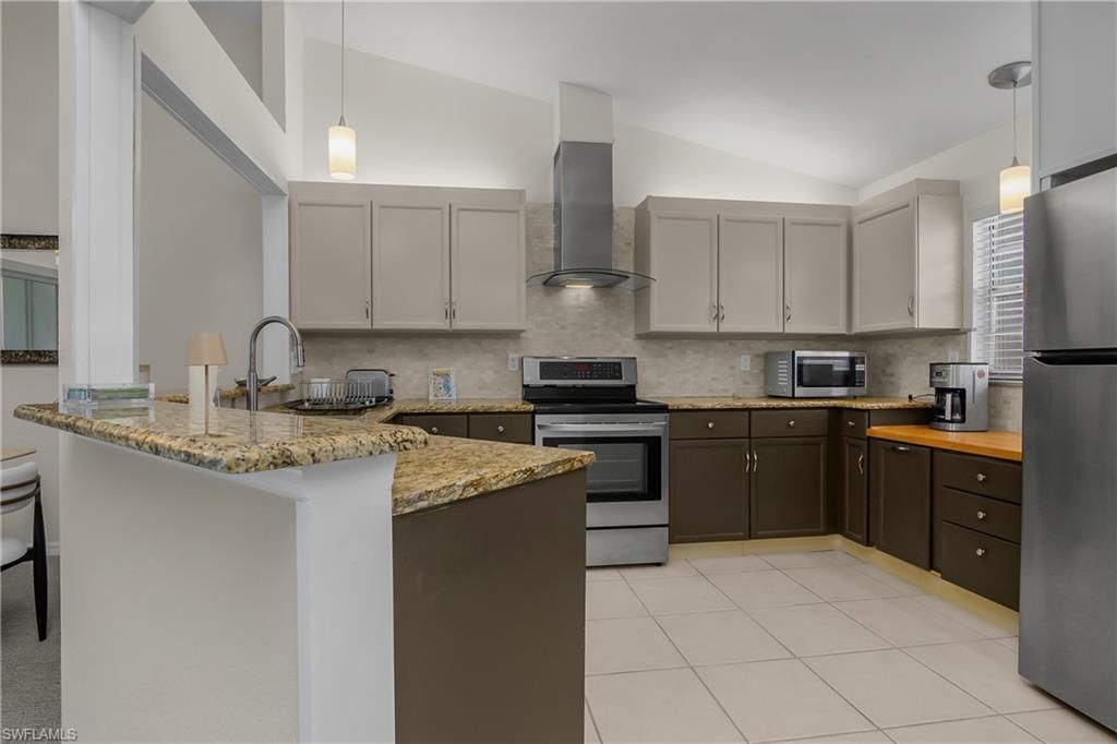 13131 Castle Harbour Dr, Unit M7, Naples, FL 34110 Photo