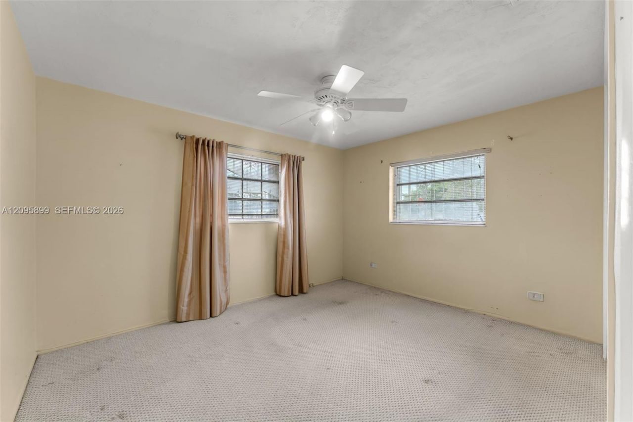 1820 SW 102nd Ave , Miami, FL 33165 Photo