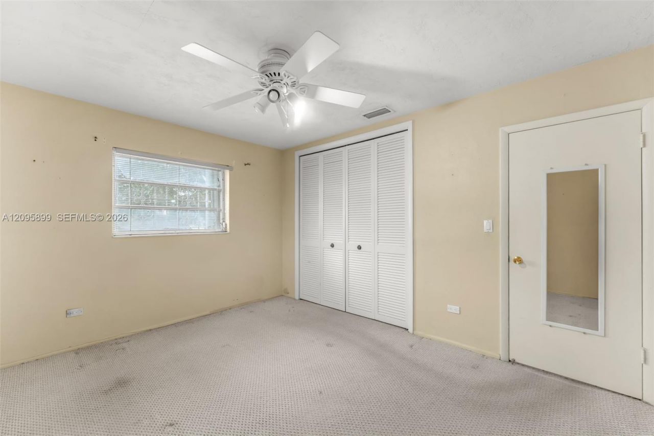 1820 SW 102nd Ave , Miami, FL 33165 Photo
