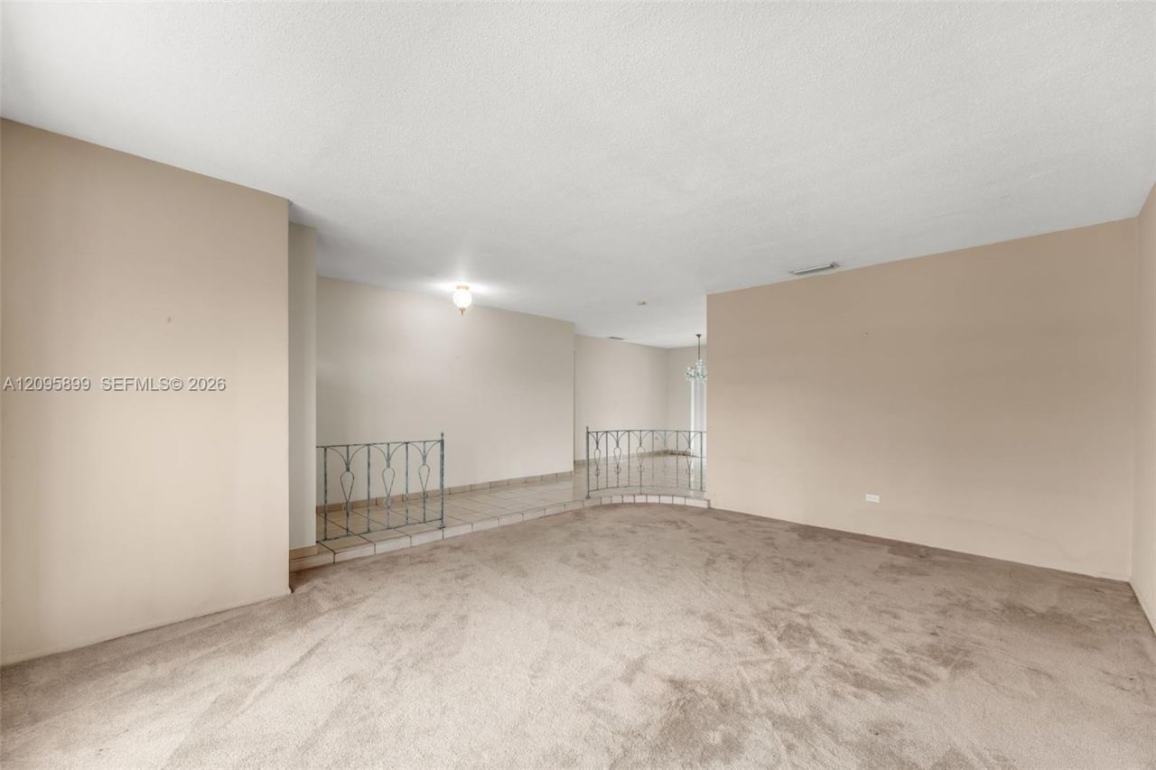 1820 SW 102nd Ave , Miami, FL 33165 Photo