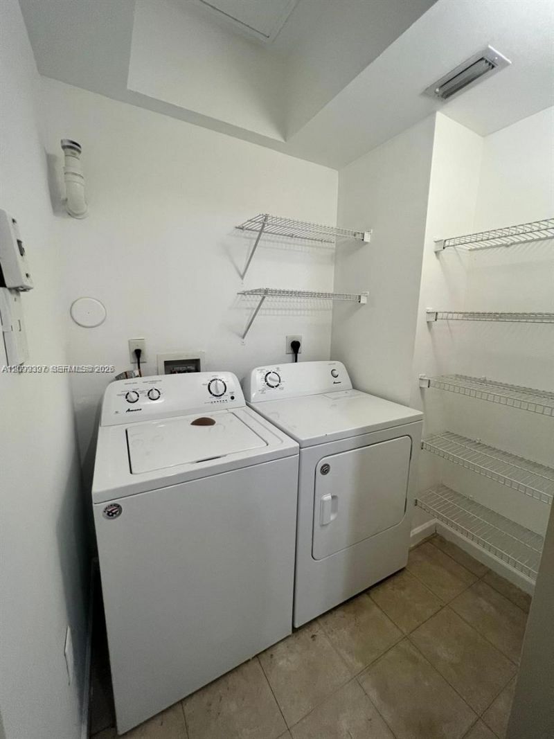 5940 W Sample Rd , Unit 304, Coral Springs, FL 33067 Photo