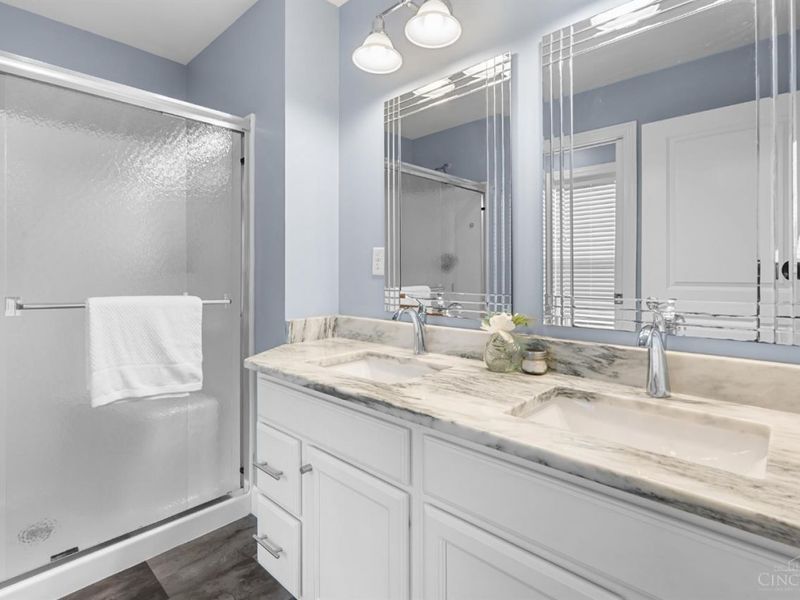 3647 Woodford Road, Cincinnati, OH 45213 Photo 23