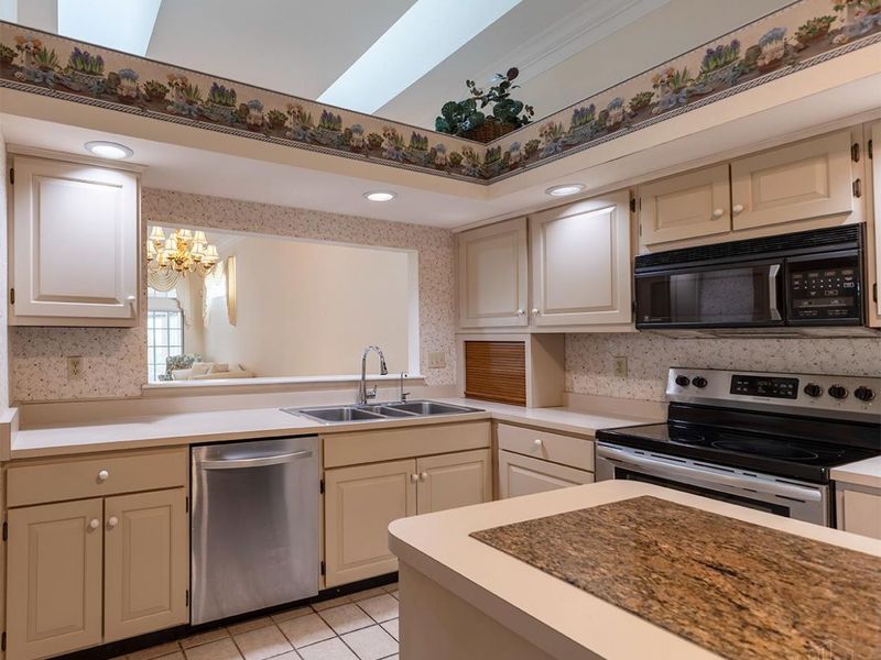 12152 Peak Drive, Springdale, OH 45246 Photo 16