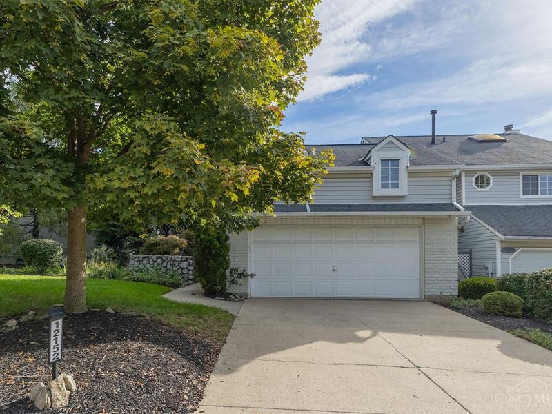 12152 Peak Drive, Springdale, OH 45246 Photo 4