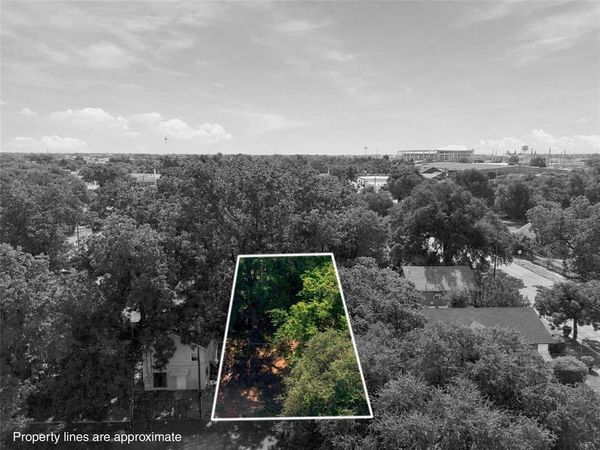 805 McKeen Street , Waco, TX 76704