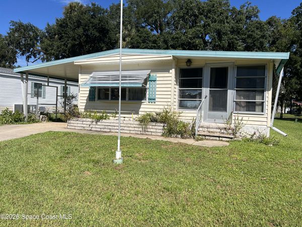 1047 Sunflower Lane NE , Palm Bay, FL 32907