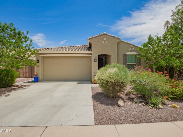 18653 W MESCAL Street, Surprise, AZ 85388