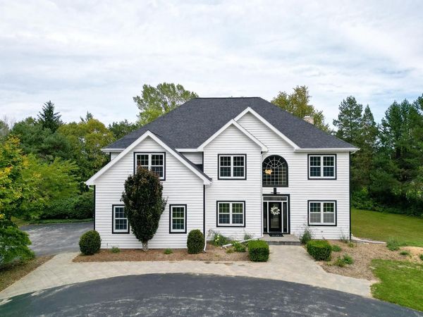 3205 Limerick LANE, Sheboygan, WI 53083