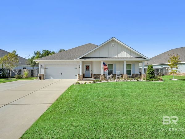 3879 Worden Street, Gulf Shores, AL 36542