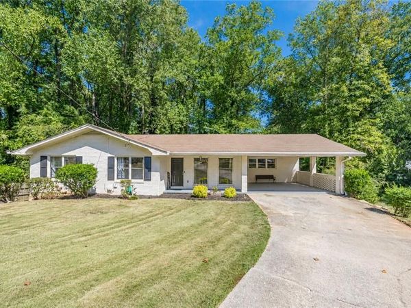 2670 Kelly Lake Court , Decatur, GA 30032