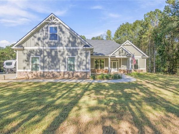 10 Stratford Way , Kingston, GA 30145