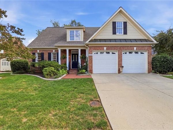 2132 Waterford Village Drive , Clemmons, NC 27012
