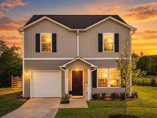 245 Mitchell Street , Walnut Cove, NC 27052