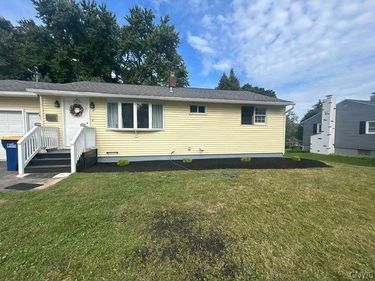 4 Center Terrace, New Hartford, NY 13413
