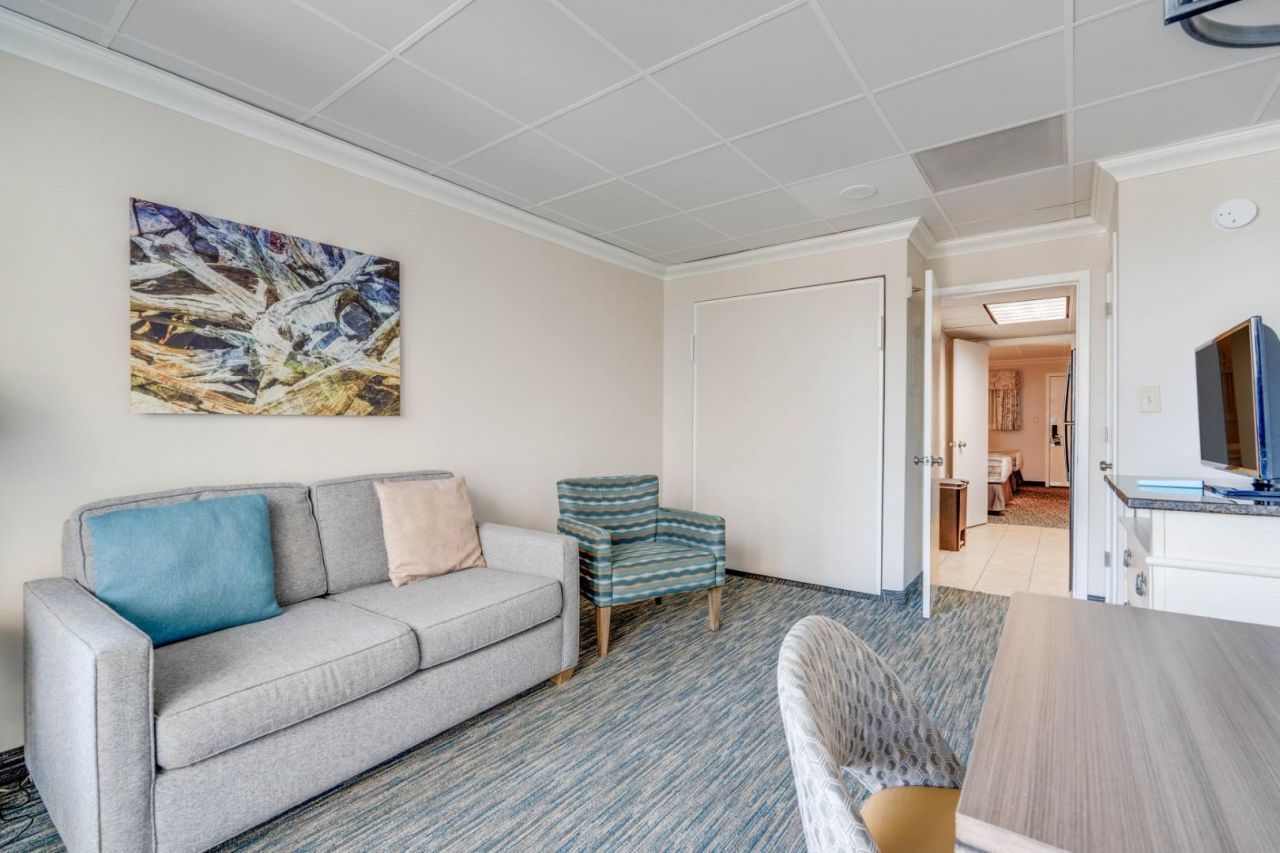 1105 S Ocean Blvd.  Photo 10