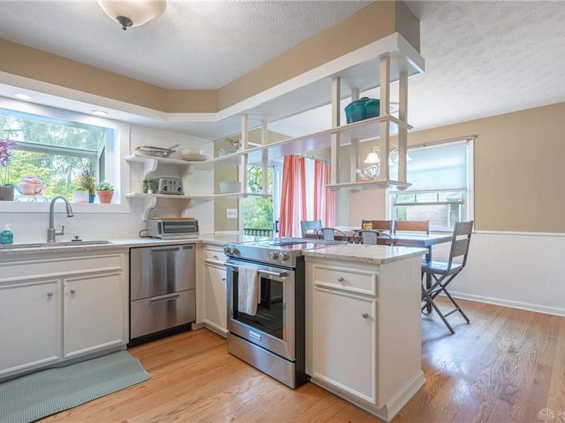 5598 Folkestone Drive, Washington Township, OH 45459 Photo 10