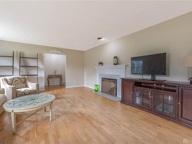 5598 Folkestone Drive, Washington Township, OH 45459 Photo 3