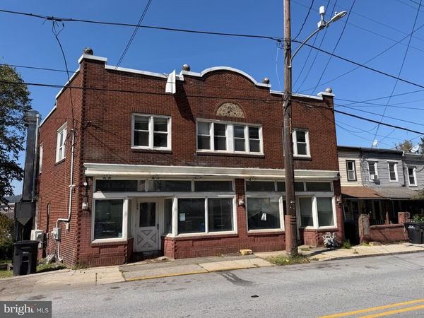 372 S 1ST AVENUE, COATESVILLE, PA 19320