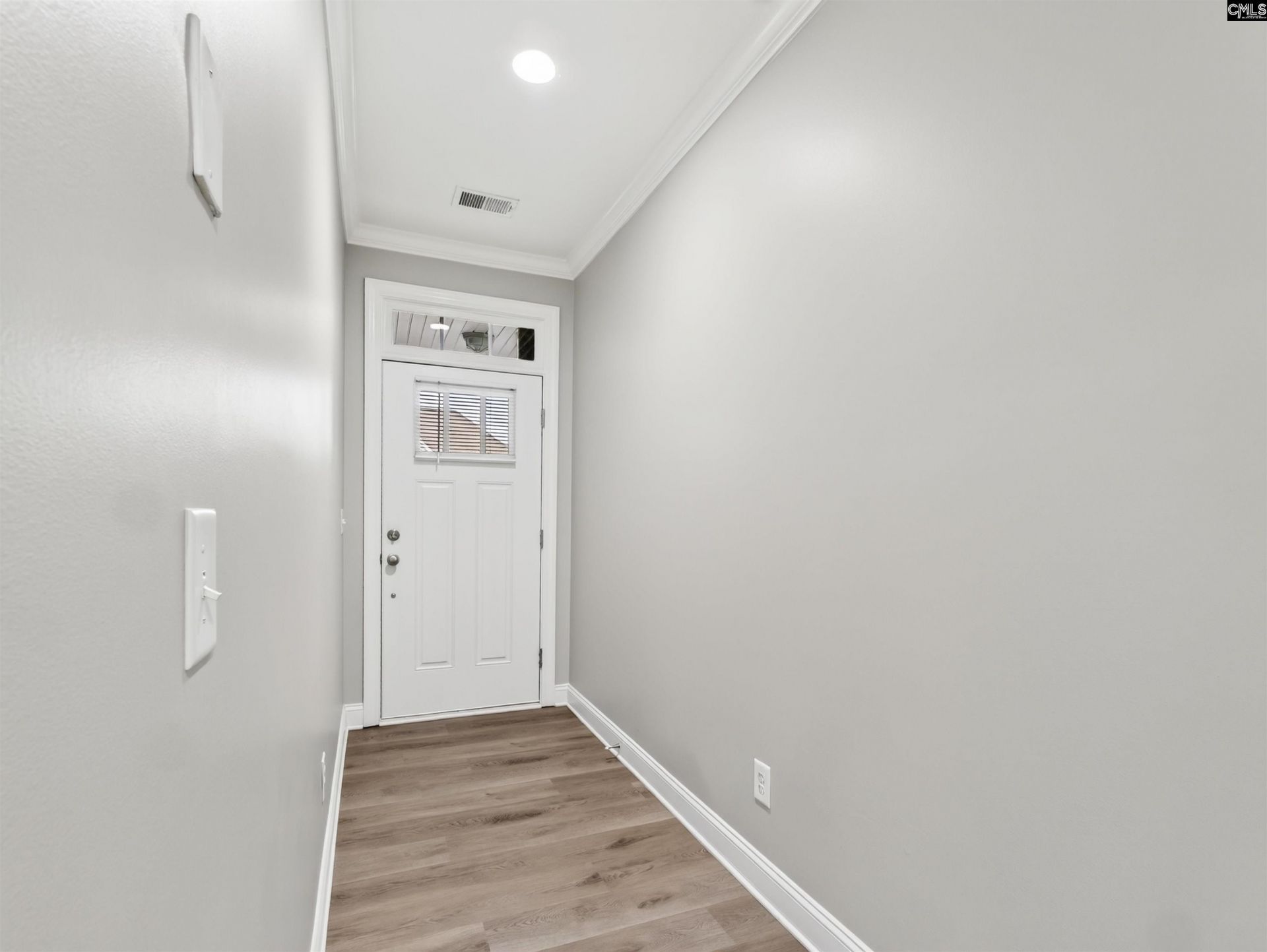 909 Layton Way  Photo 19