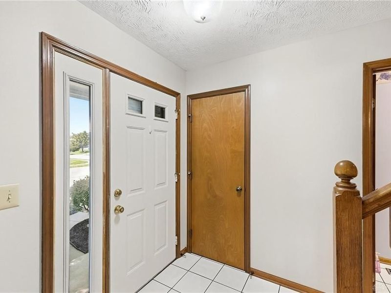 270 Lakeside Drive, Springboro, OH 45066 Photo 5