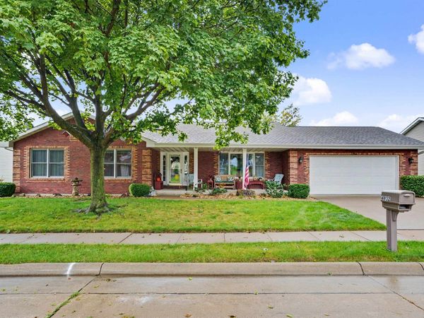4932 Gabriel Drive, Dubuque, IA 52002