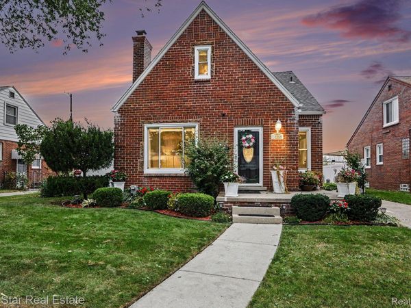 15283 Couzens Avenue , Eastpointe, Mi 48021