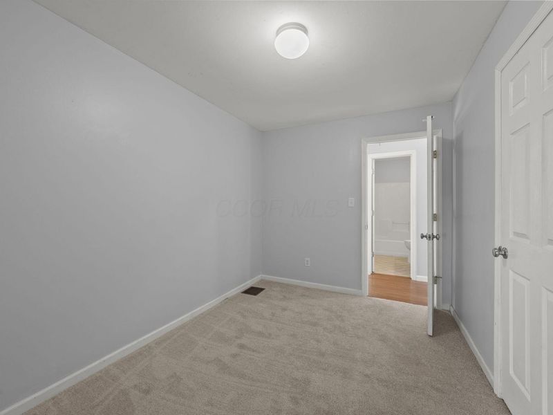 284 Madison Drive N, West Jefferson, OH 43162 Photo 14