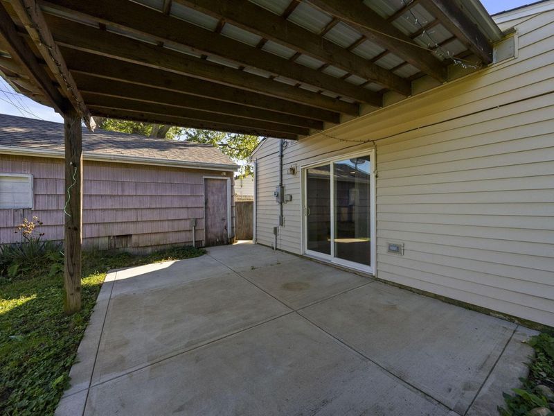 284 Madison Drive N, West Jefferson, OH 43162 Photo 24