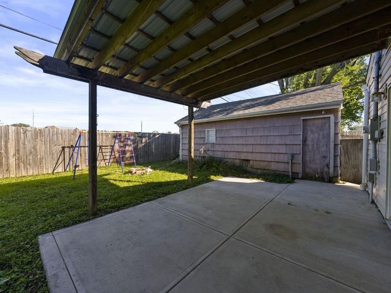 284 Madison Drive N, West Jefferson, OH 43162 Photo 25