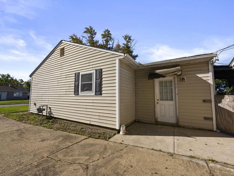284 Madison Drive N, West Jefferson, OH 43162 Photo 27