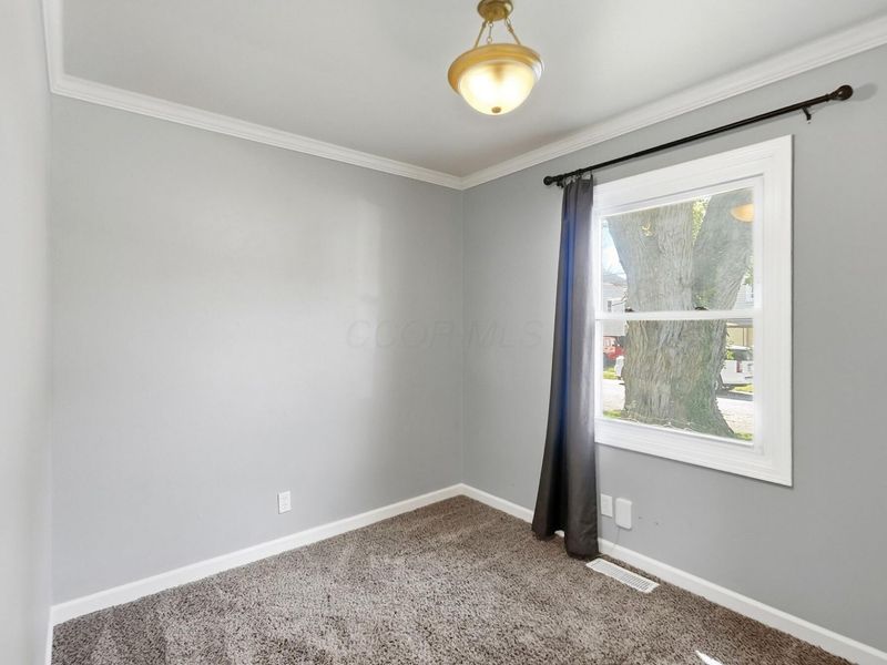 210 S Oak Street , London, OH 43140 Photo 20