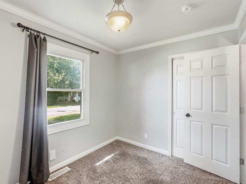 210 S Oak Street , London, OH 43140 Photo 21