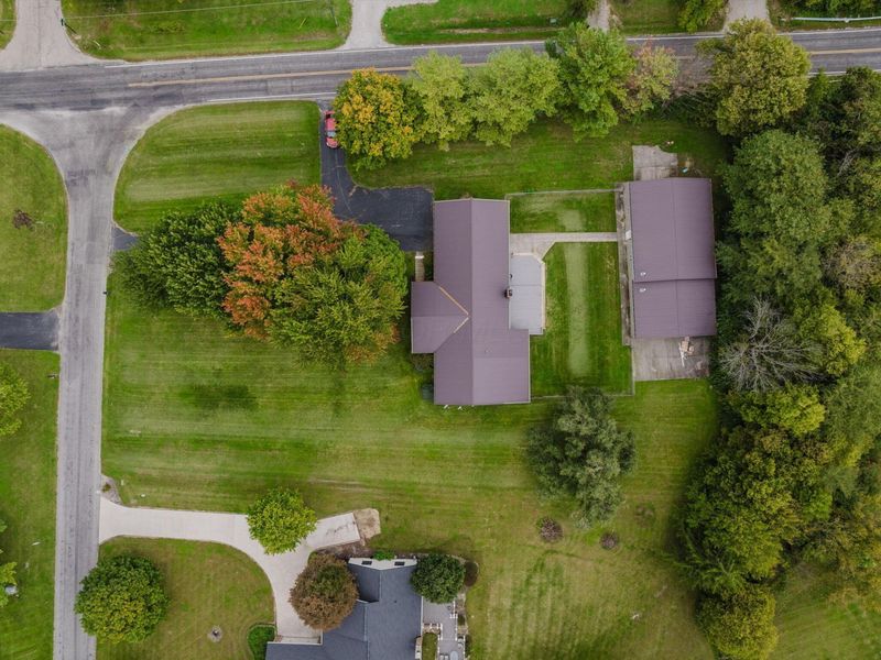 8835 Thomas Lane, West Jefferson, OH 43162 Photo 2