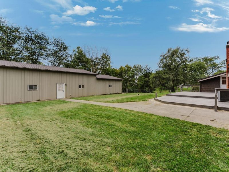 8835 Thomas Lane, West Jefferson, OH 43162 Photo 5