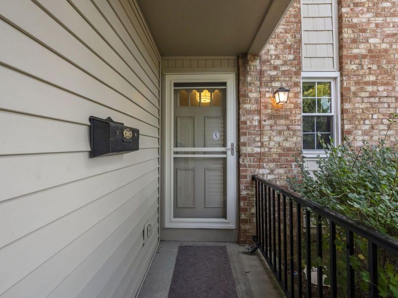 5100 Ranstead Court , Columbus, OH 43220 Photo 2