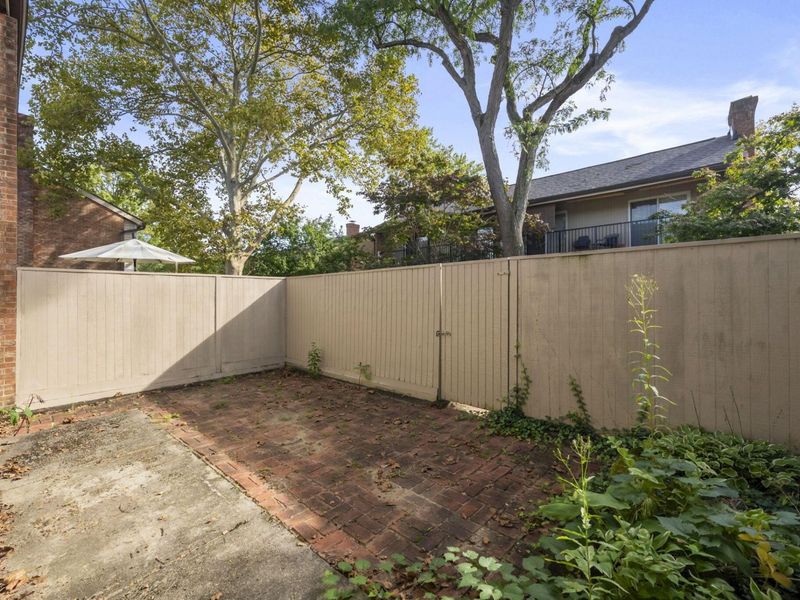 5100 Ranstead Court , Columbus, OH 43220 Photo 30