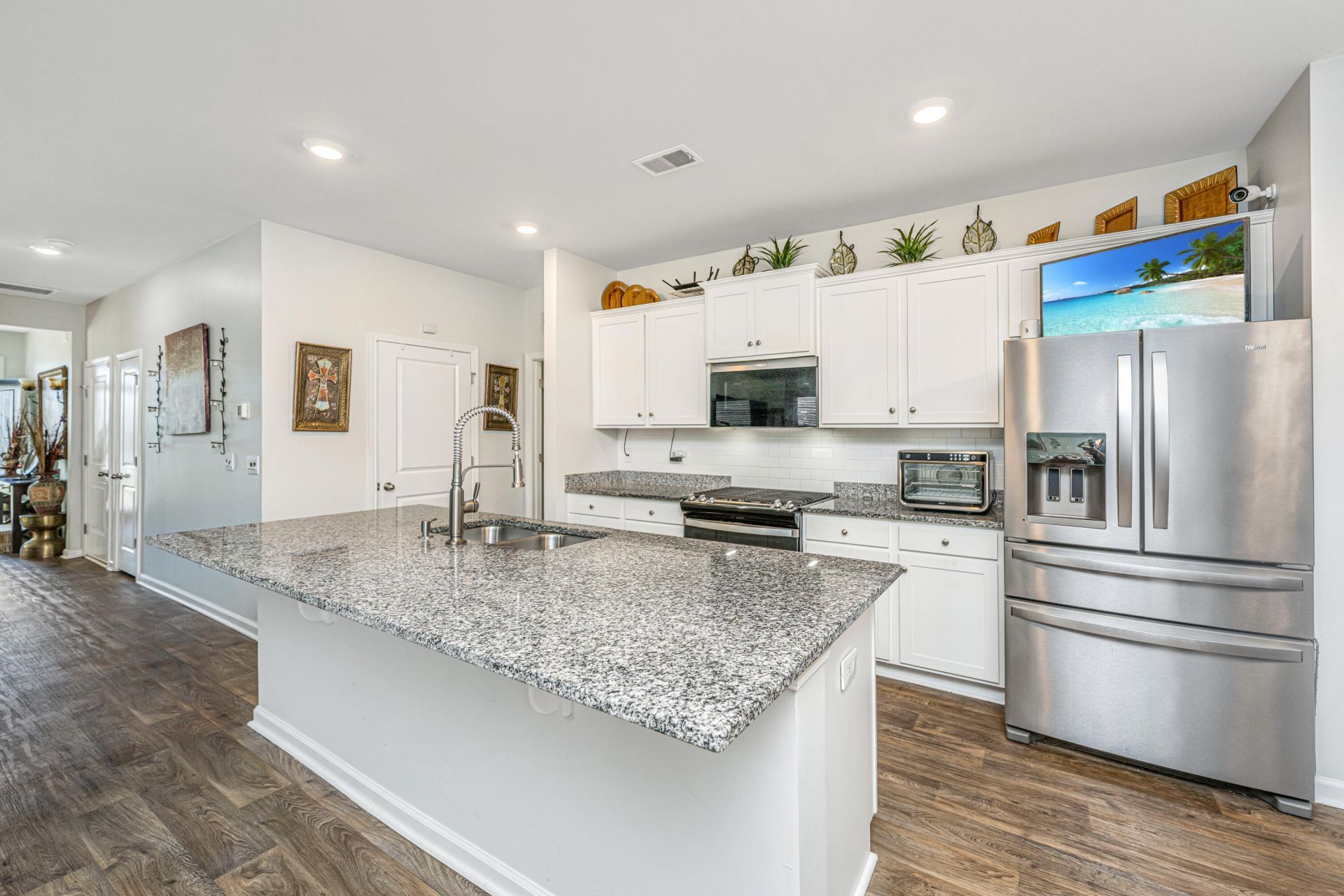 178 Oakwood Boulevard Photo 15