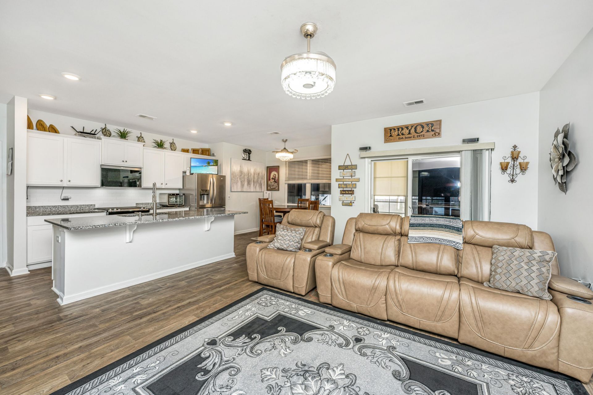 178 Oakwood Boulevard Photo 21