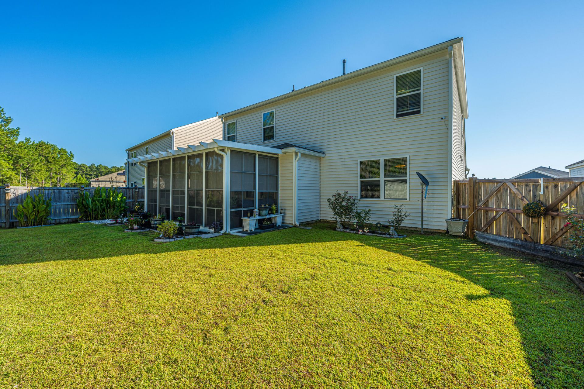 178 Oakwood Boulevard Photo 55