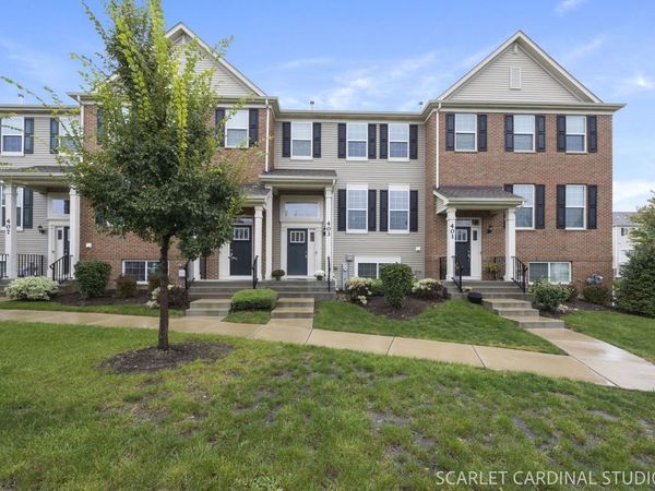 403 Shadow Court , Oswego, IL 60543