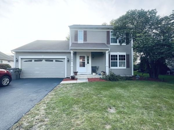 1749 Newport Lane , Montgomery, IL 60538
