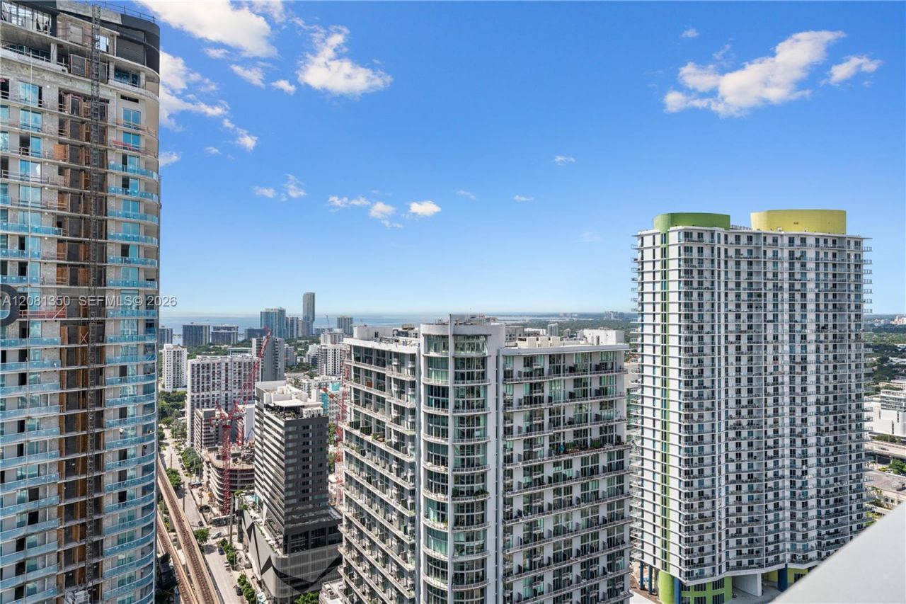 92 SW 3rd St , Unit 4003-04, Miami, FL 33130 Photo