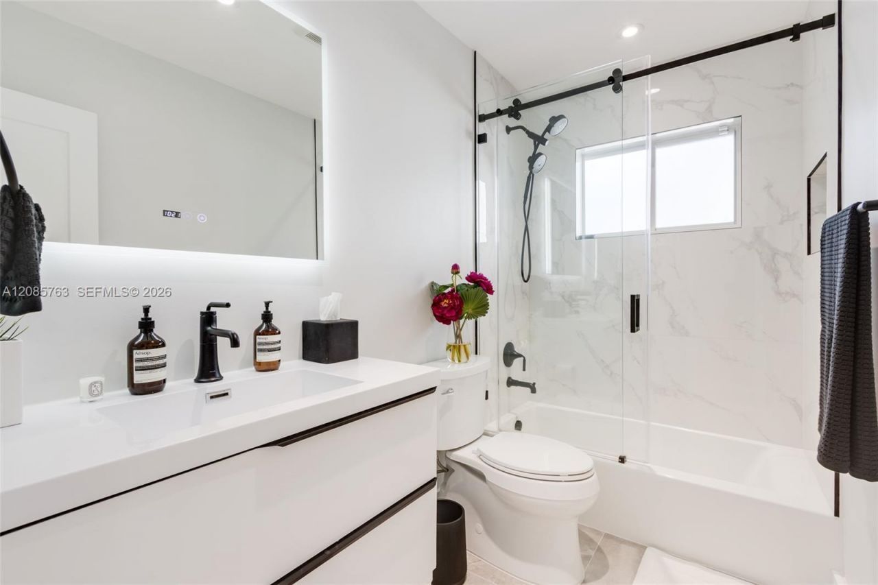 Please Call For Address, Miami, FL 33138 Photo
