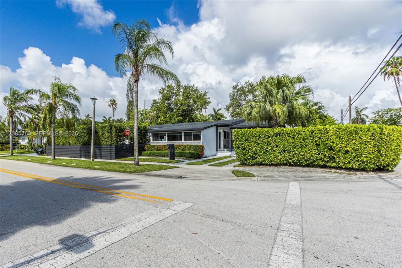 Please Call For Address, Miami, FL 33138 Photo