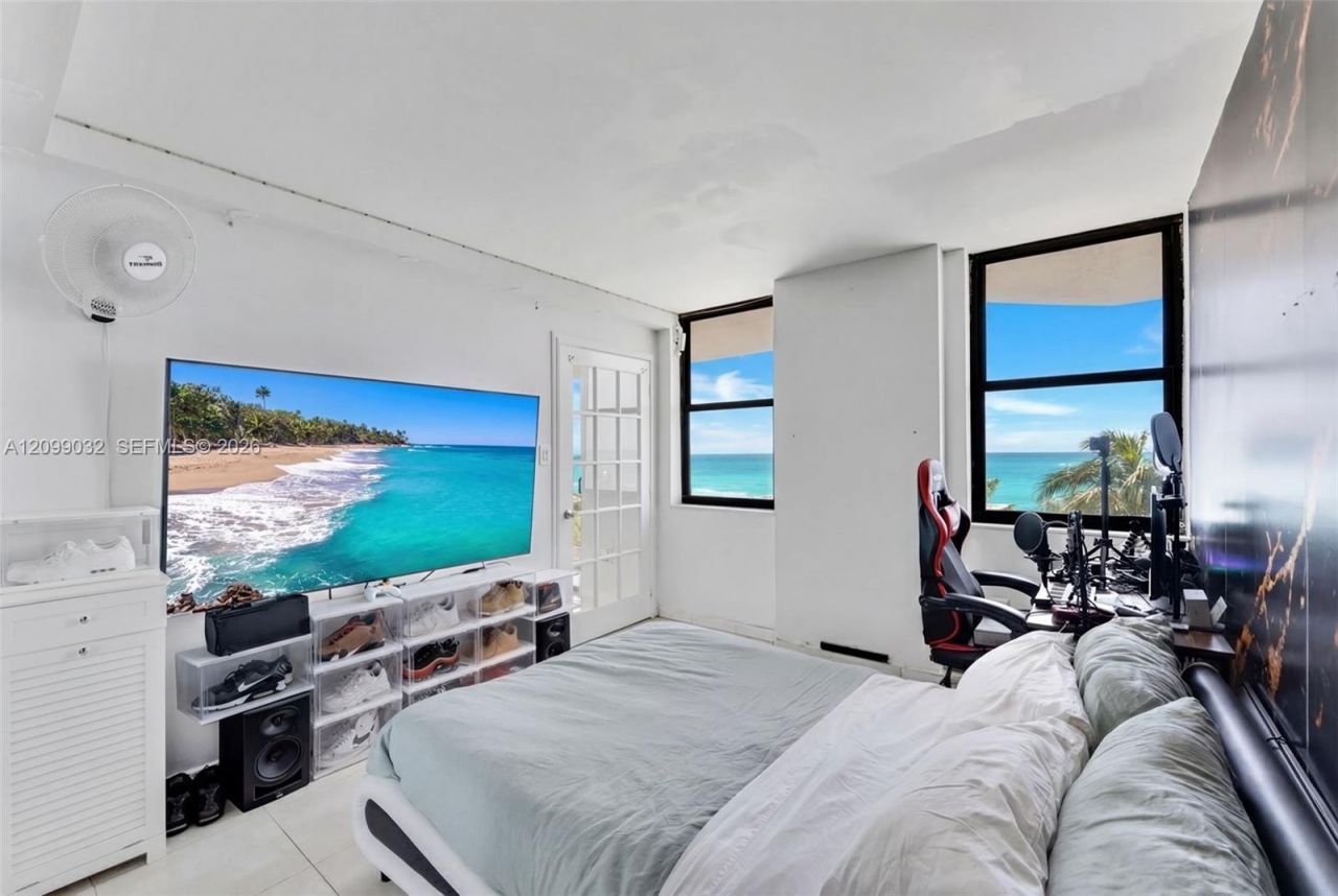 6061 Collins Ave, Unit 5F, Miami Beach, FL 33140 Photo